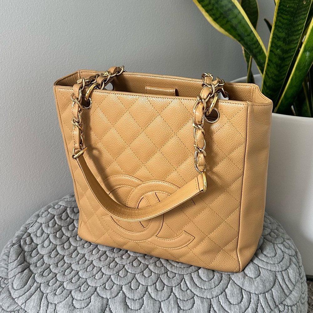 EUC💛Chanel Caviar Leather Petite Shopping Tote Beige - Picture 2 of 15